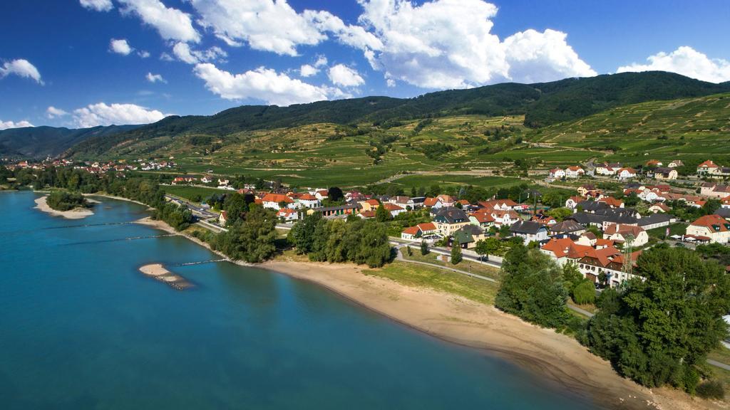 Donauhof - Hotel Garni Weissenkirchen in der Wachau Dış mekan fotoğraf
